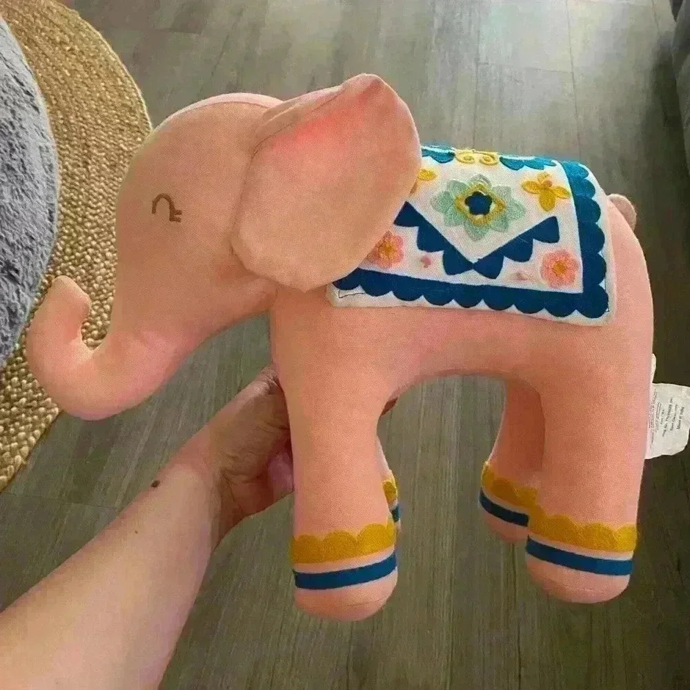 Pink Elephant Decorative Pillow embroidered​ - Picture 4 of 6